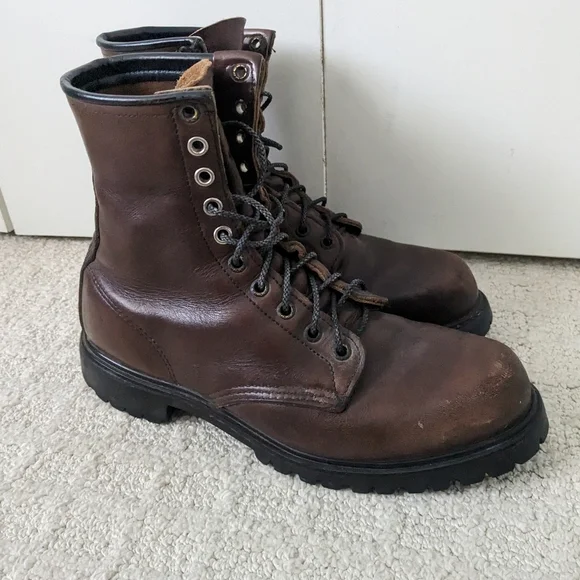 Red wing boots poshmark hotsell